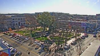 Weather camera view of Walton�s 5 & 10.