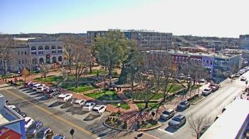 Weather camera view of Walton�s 5 & 10.