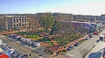 Weather camera view of Walton�s 5 & 10.