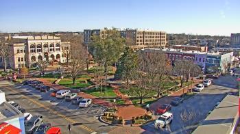 Weather camera view of Walton�s 5 & 10.