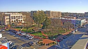 Weather camera view of Walton�s 5 & 10.