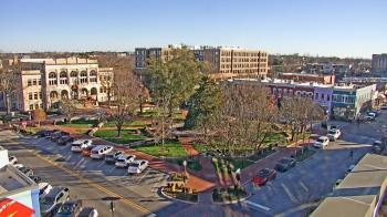 Weather camera view of Walton�s 5 & 10.