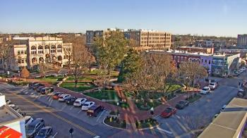 Weather camera view of Walton�s 5 & 10.