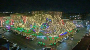 Weather camera view of Walton�s 5 & 10.