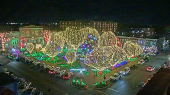 Weather camera view of Walton�s 5 & 10.