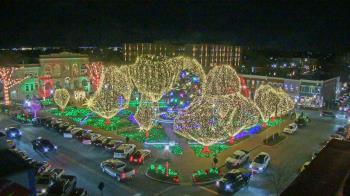 Weather camera view of Walton�s 5 & 10.