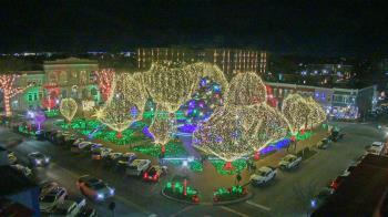 Weather camera view of Walton�s 5 & 10.