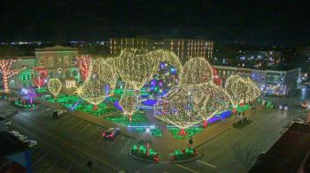 Weather camera view of Walton�s 5 & 10.