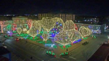 Weather camera view of Walton�s 5 & 10.