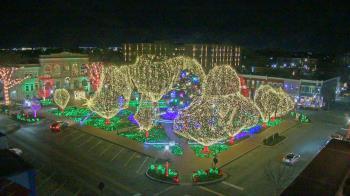 Weather camera view of Walton�s 5 & 10.