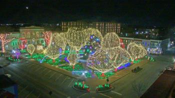 Weather camera view of Walton�s 5 & 10.