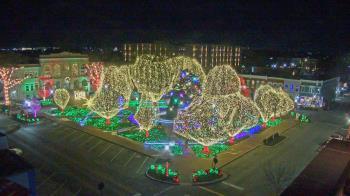 Weather camera view of Walton�s 5 & 10.