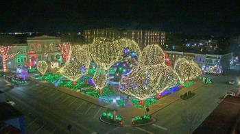 Weather camera view of Walton�s 5 & 10.