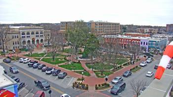 Weather camera view of Walton�s 5 & 10.