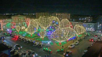 Weather camera view of Walton�s 5 & 10.