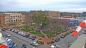 Weather camera view of Walton�s 5 & 10.