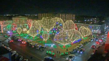 Weather camera view of Walton�s 5 & 10.