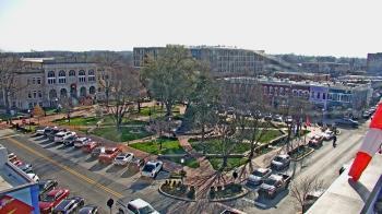 Weather camera view of Walton�s 5 & 10.