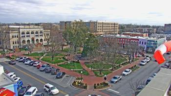 Weather camera view of Walton�s 5 & 10.