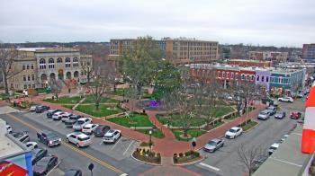 Weather camera view of Walton�s 5 & 10.