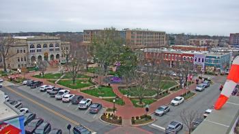 Weather camera view of Walton�s 5 & 10.