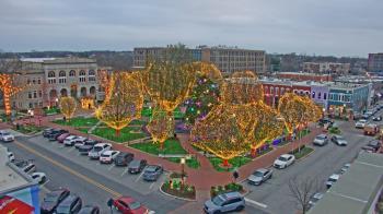 Weather camera view of Walton�s 5 & 10.