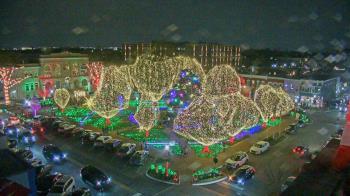 Weather camera view of Walton�s 5 & 10.