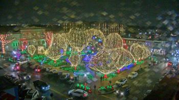 Weather camera view of Walton�s 5 & 10.