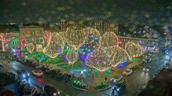 Weather camera view of Walton�s 5 & 10.