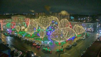 Weather camera view of Walton�s 5 & 10.