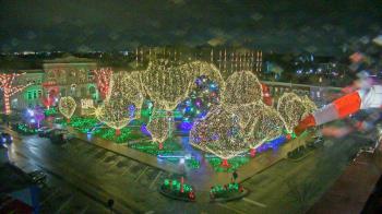 Weather camera view of Walton�s 5 & 10.