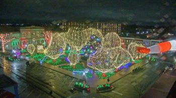 Weather camera view of Walton�s 5 & 10.