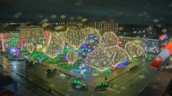 Weather camera view of Walton�s 5 & 10.