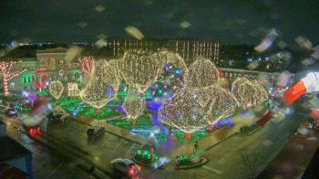 Weather camera view of Walton�s 5 & 10.