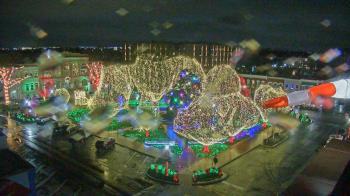 Weather camera view of Walton�s 5 & 10.