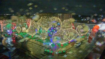 Weather camera view of Walton�s 5 & 10.