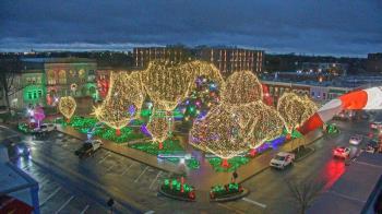 Weather camera view of Walton�s 5 & 10.