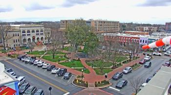 Weather camera view of Walton�s 5 & 10.