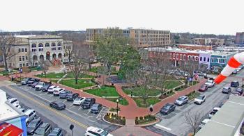 Weather camera view of Walton�s 5 & 10.