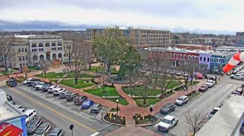 Weather camera view of Walton�s 5 & 10.