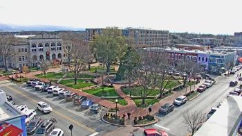 Weather camera view of Walton�s 5 & 10.