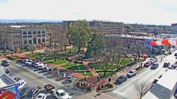 Weather camera view of Walton�s 5 & 10.