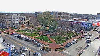 Weather camera view of Walton�s 5 & 10.