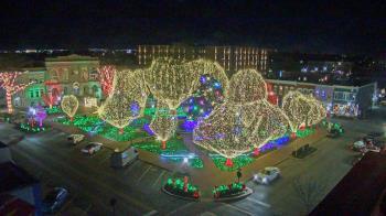 Weather camera view of Walton�s 5 & 10.