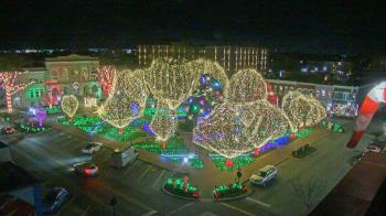 Weather camera view of Walton�s 5 & 10.