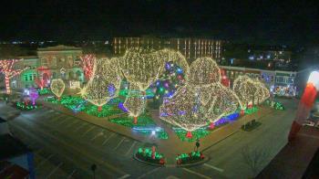 Weather camera view of Walton�s 5 & 10.