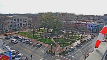 Weather camera view of Walton�s 5 & 10.