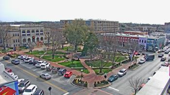 Weather camera view of Walton�s 5 & 10.