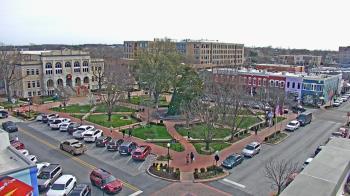 Weather camera view of Walton�s 5 & 10.