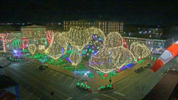 Weather camera view of Walton�s 5 & 10.